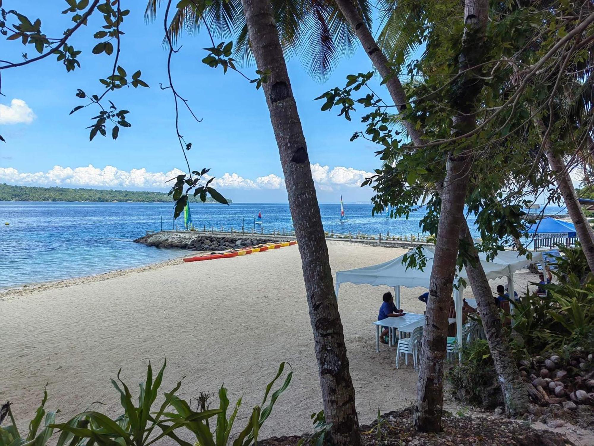 Kembali Condo Resort With Sea View Davao City Eksteriør bilde